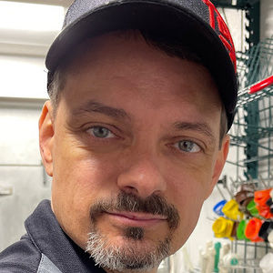 Meet your Posher, Richard